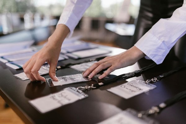 Comment les PME peuvent-elles légalement gérer les implications de la transition vers des bureaux sans papier ?