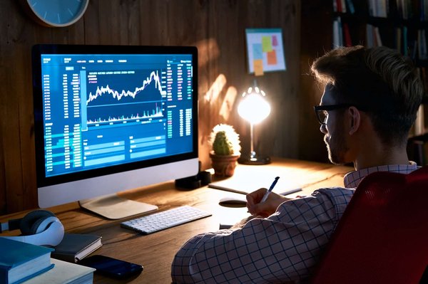 Pourquoi la formation Microsoft Power BI est-elle cruciale pour les analystes financiers ?