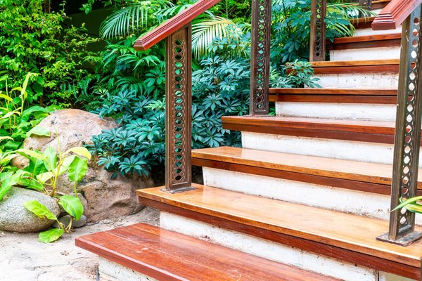 Comment choisir un escalier extérieur pour votre maison et votre jardin ?